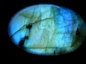 Gemstone Guide: Understanding Moonstones and Adularescence - - Feldspar Labradorite 6866 GemA PD