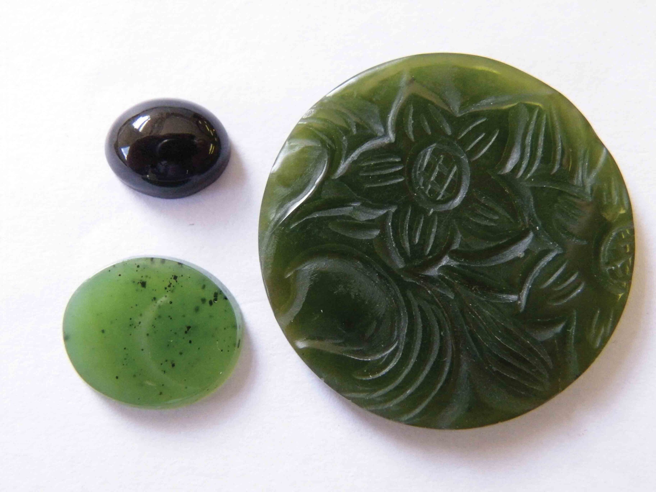 Gemstone Discoveries: What Is the Likeliness of Finding a ‘New’ Gemstone? - - Nephrite jade photographed scaled