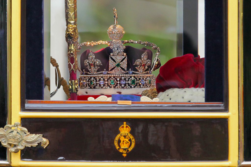 Gemmology Insights: The Crown Jewels for the Coronation of King Charles III  - - The Imperial State Crown